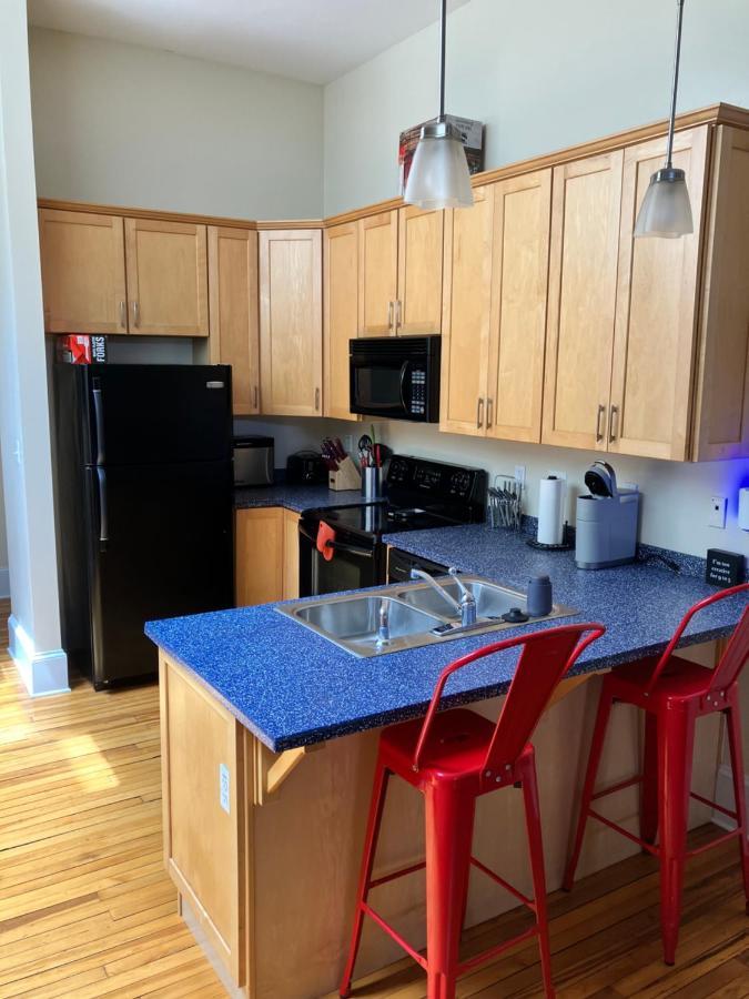 Comfy Loft Hideaway In The Middle Of Downtown Appartamento Gastonia Esterno foto
